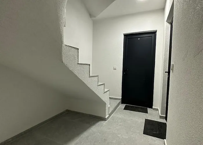 Old Bazaar Apartments-3 아파트 *